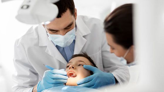 Odontologos en revisión